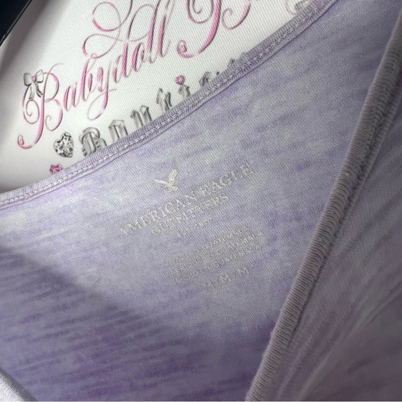 American eagle t-shirt, distressed, lilac with crochet, bottom, trim, pastel - Picture 6 of 6